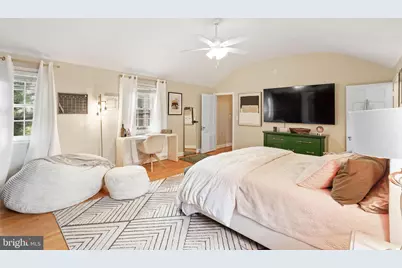 212 Saint Dunstans Road, Baltimore, MD 21212 - Photo 13