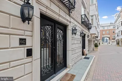 642 Ponte Villas S #141, Baltimore, MD 21230 - Photo 3