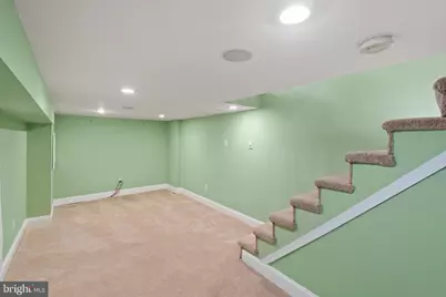 817 S Kenwood Avenue, Baltimore, MD 21224 - Photo 37