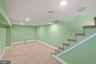 817 S Kenwood Ave, Baltimore, MD 21224 - Photo 37