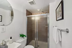 817 S Kenwood Ave, Baltimore, MD 21224 - Photo 23