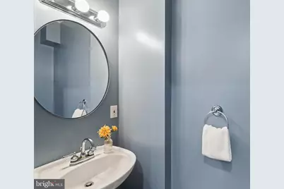 817 S Kenwood Avenue, Baltimore, MD 21224 - Photo 13