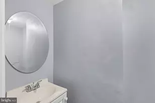 749 S Woodington Rd, Baltimore, MD 21229 - Photo 17