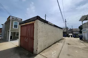 Garage On S Conkling, Baltimore, MD 21224 - Photo 9