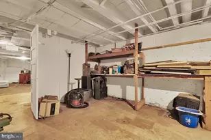 2511 N Calvert St, Baltimore, MD 21218 - Photo 31