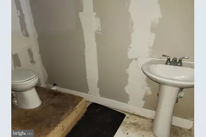 1115 Bonaparte Avenue, Baltimore, MD 21218 - Photo 11