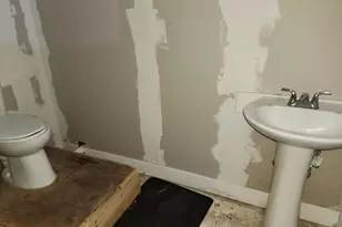 1115 Bonaparte Ave, Baltimore, MD 21218 - Photo 11