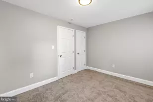 3725 Overview Rd, Baltimore, MD 21215 - Photo 9