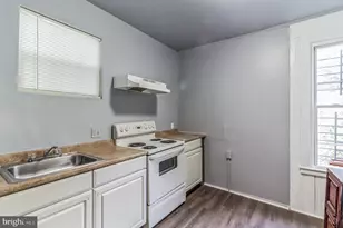 2218 Roslyn Ave, Baltimore, MD 21216 - Photo 11