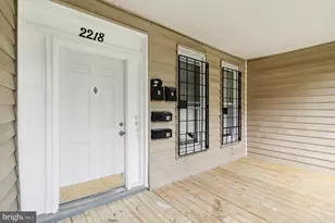 2218 Roslyn Ave, Baltimore, MD 21216 - Photo 7