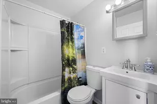 3802 Lyndale Ave, Baltimore, MD 21213 - Photo 15