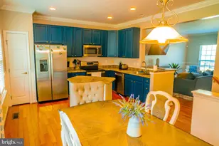 5340 Wyndholme Cir, Baltimore, MD 21229 - Photo 7