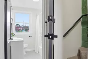 2045 Woodbourne Ave, Baltimore, MD 21239 - Photo 23