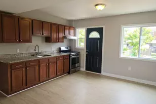 4715 Williston St, Baltimore, MD 21229 - Photo 9