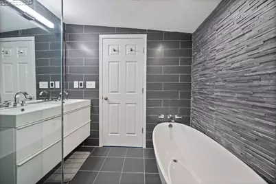 2010 E Lombard Street, Baltimore, MD 21231 - Photo 35