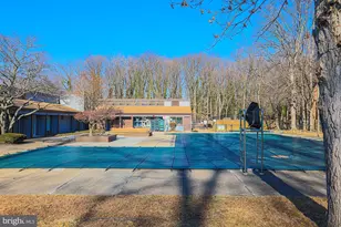 6350 Red Cedar Pl, Baltimore, MD 21209 - Photo 5