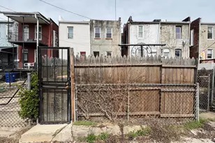 421 E 28th St, Baltimore, MD 21218 - Photo 27