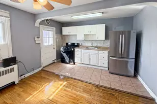 2709 E Hoffman St, Baltimore, MD 21213 - Photo 9