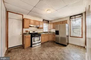 1601 Ruxton Ave, Baltimore, MD 21216 - Photo 7