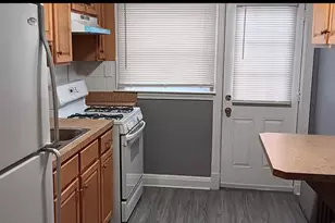 17 S Rosedale St, Baltimore, MD 21229 - Photo 11