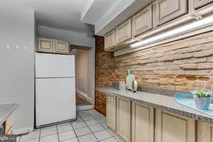 825 S Charles St, Baltimore, MD 21230 - Photo 3