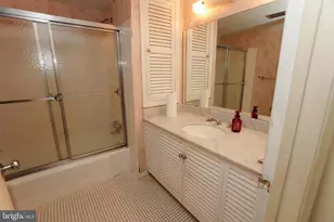 3635 Glengyle Ave, Baltimore, MD 21215 - Photo 15