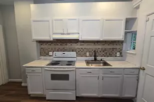 2430 Reisterstown Rd, Baltimore, MD 21217 - Photo 11