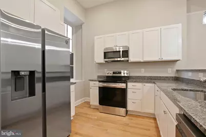 106 W Saratoga Street, Baltimore, MD 21201 - Photo 11