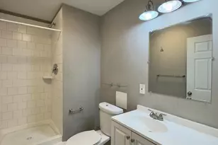 208 E Redwood St, Baltimore, MD 21202 - Photo 3