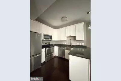 208 E Redwood Street #2C, Baltimore, MD 21202 - Photo 3