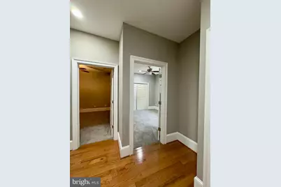 7 W Mulberry Street #01, Baltimore, MD 21201 - Photo 9