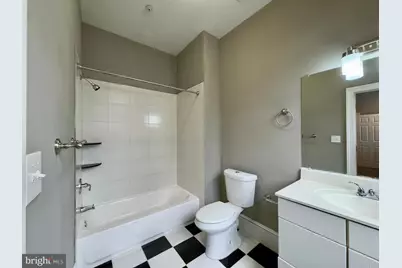 7 W Mulberry Street #04, Baltimore, MD 21201 - Photo 19