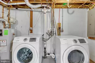 854 Bradhurst Rd, Baltimore, MD 21212 - Photo 37