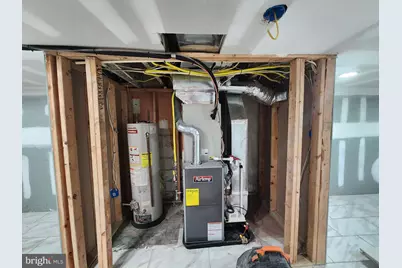 1209 N Ellwood Avenue, Baltimore, MD 21213 - Photo 15