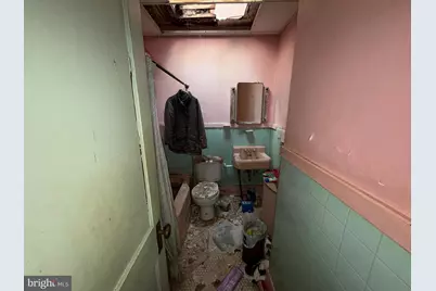 1902 Ruxton Avenue, Baltimore, MD 21216 - Photo 15