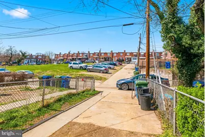 310 N Edgewood Street, Baltimore, MD 21229 - Photo 9