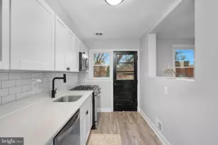 19 Mardrew Rd, Baltimore, MD 21229 - Photo 13