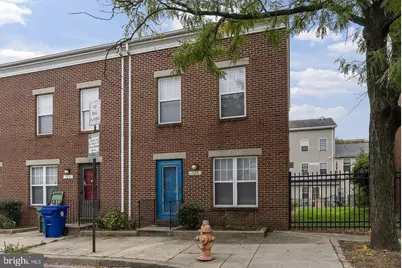 725 W Cherry Blossom Way, Baltimore, MD 21201 - Photo 1