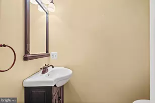 1723 Clarkson St, Baltimore, MD 21230 - Photo 9