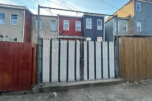 307 S Mount St, Baltimore, MD 21223 - Photo 17