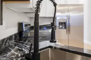 1415 E Lanvale St, Baltimore, MD 21213 - Photo 13