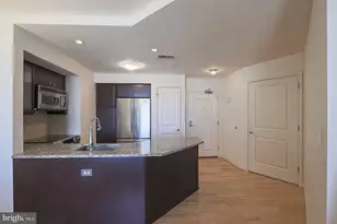 675 President St, Baltimore, MD 21202 - Photo 3