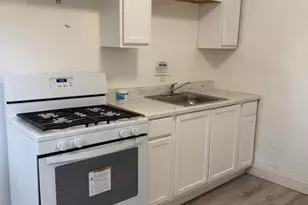 2464 Keyworth Ave, Baltimore, MD 21215 - Photo 15