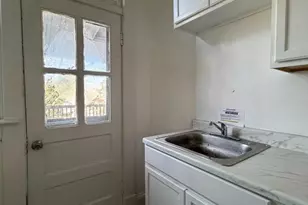 2464 Keyworth Ave, Baltimore, MD 21215 - Photo 25