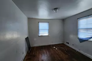 3821 Stokes Dr, Baltimore, MD 21229 - Photo 11