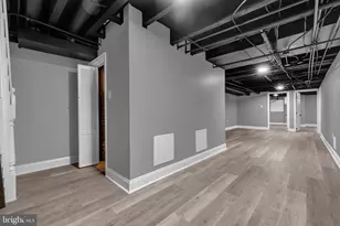 1725 Hollins St, Baltimore, MD 21223 - Photo 9