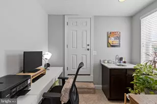 1729 Bank St, Baltimore, MD 21231 - Photo 31