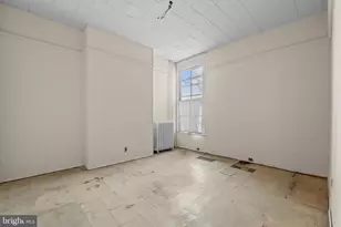 2541 St Paul St, Baltimore, MD 21218 - Photo 9