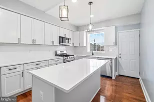 2609 E Madison Street E, Baltimore, MD 21205 - Photo 9