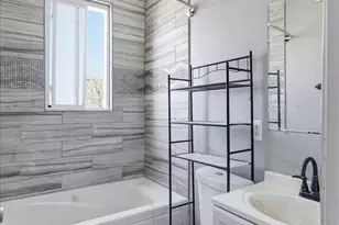 209 S Tremont Rd, Baltimore, MD 21229 - Photo 29